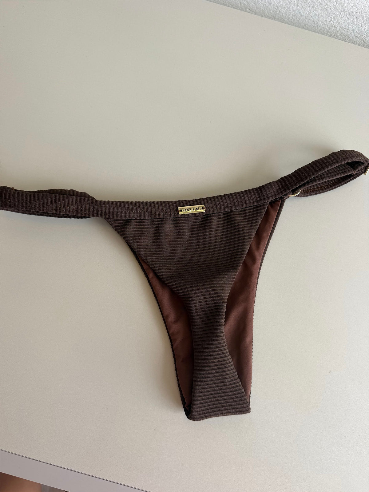 Calcinha Regulagem Celinne Marrom e Off White (BUSTO NÃO INCLUSO)