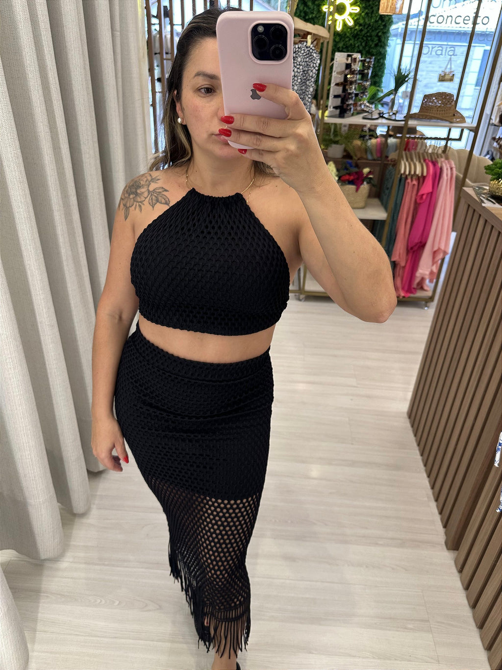 Conjunto Milão preto saia e croped ( tamanho único)