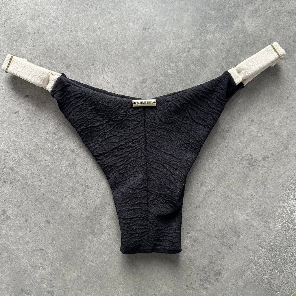 Calcinha Fita dual color Carmel Preto e Off white (BUSTO NÃO INCLUSO)