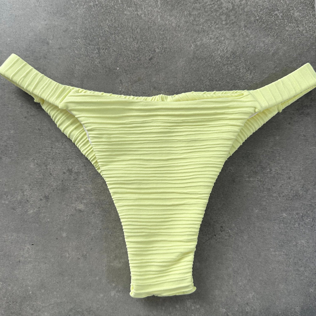 Calcinha Fita Sunshine amarelo (BUSTO NÃO INCLUSO)