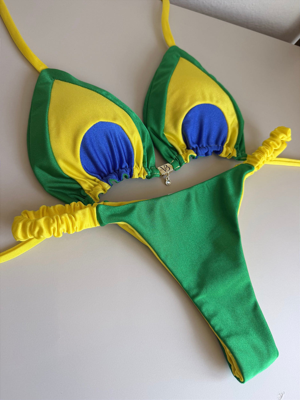 Calcinha Semi Fio frufru Brasil Core (top não incluso)