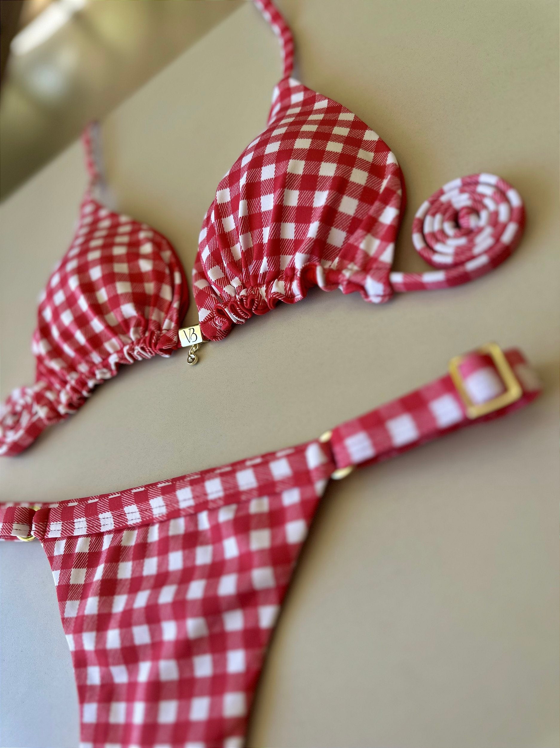 Cortininha Xadrez vermelho (CALCINHA NÃO INCLUSO)