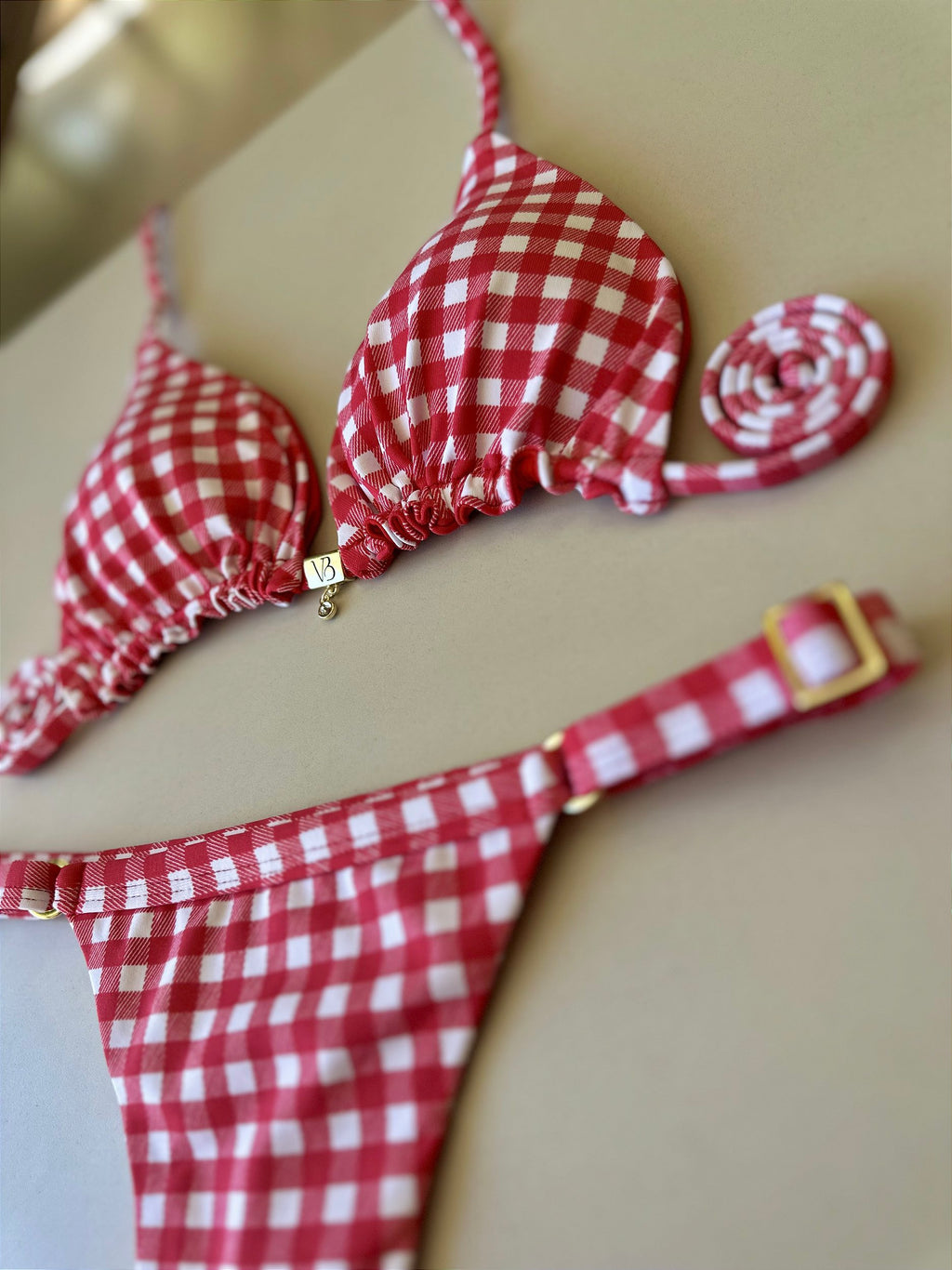 Calcinha Regulagem Xadrez vermelho (BUSTO NÃO INCLUSO)