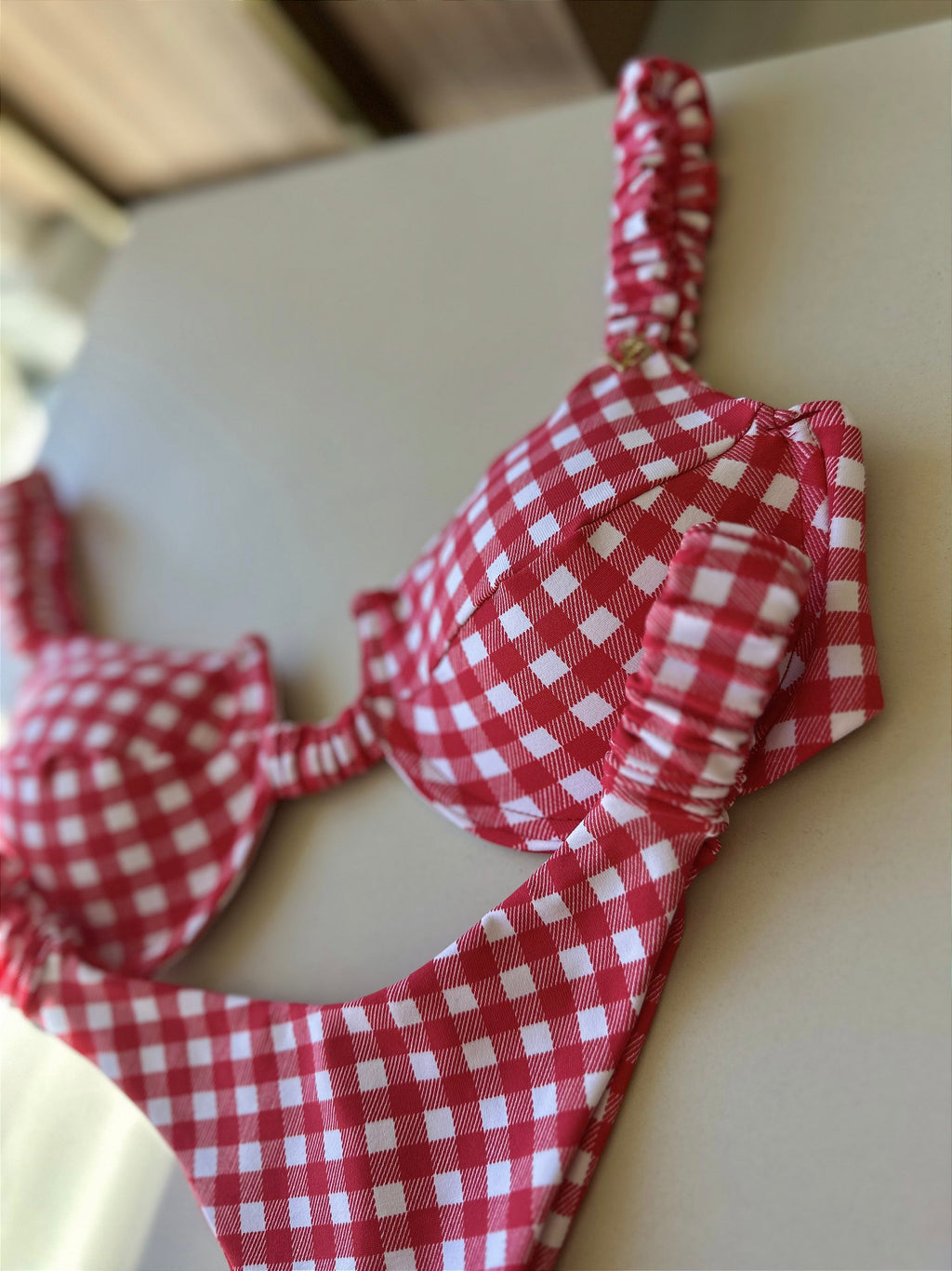 Calcinha Frufru Xadrez vermelho (BUSTO NÃO INCLUSO)