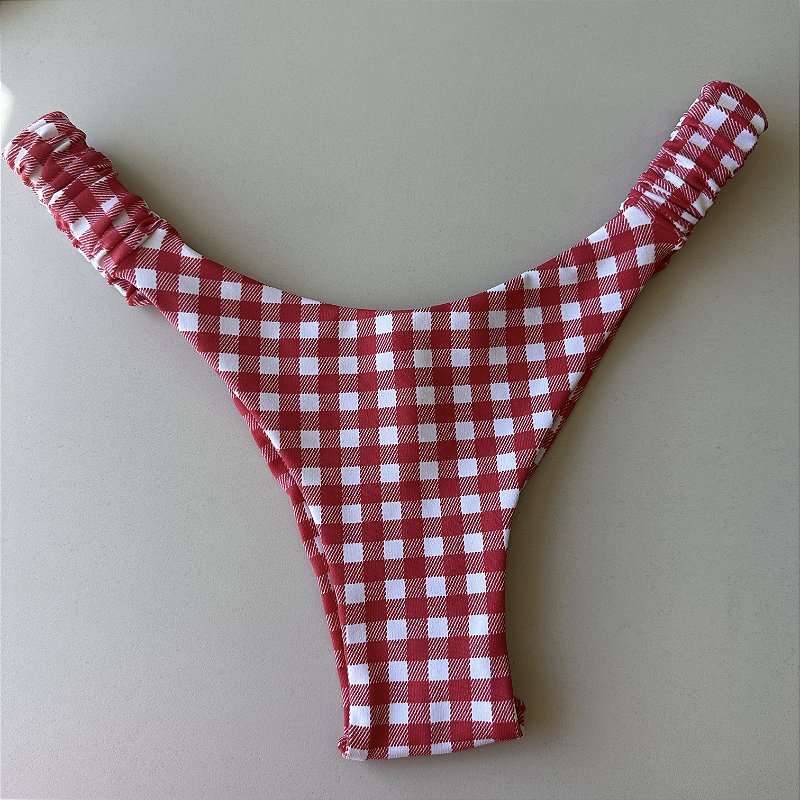 Calcinha Frufru Xadrez vermelho (BUSTO NÃO INCLUSO)