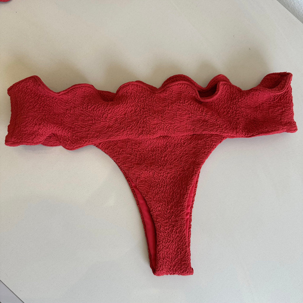 Calcinha nuvem Vórtex vermelho (BUSTO NÃO INCLUSO)